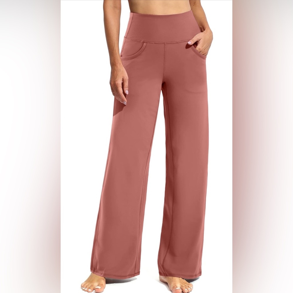 Wide leg yoga pants with pockets size Large. Salmon color
